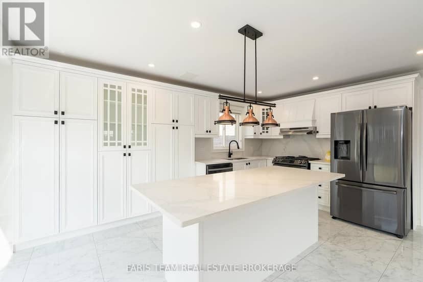 2 Vanessa Drive — photo 7 of 40