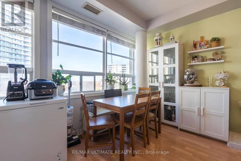 406 - 1415 Lawrence Avenue W — photo 14 of 28