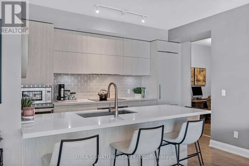 901 - 110 Marine Parade Drive — photo 16 of 40