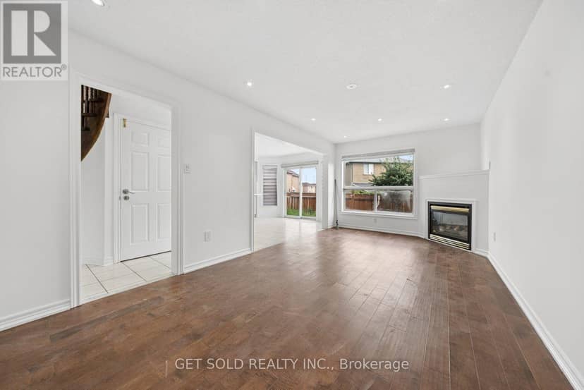 57 Oaklea Boulevard — photo 10 of 22