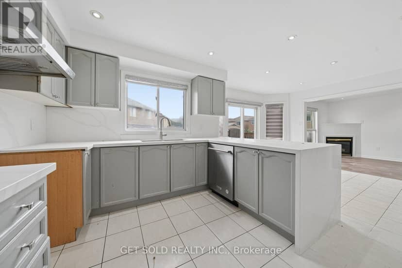57 Oaklea Boulevard — photo 9 of 22