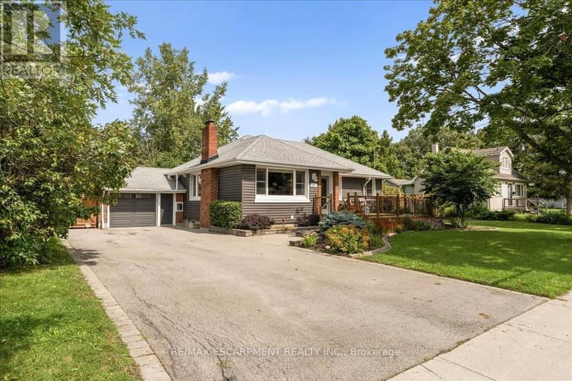 721 Broadway Street — photo 1 of 40