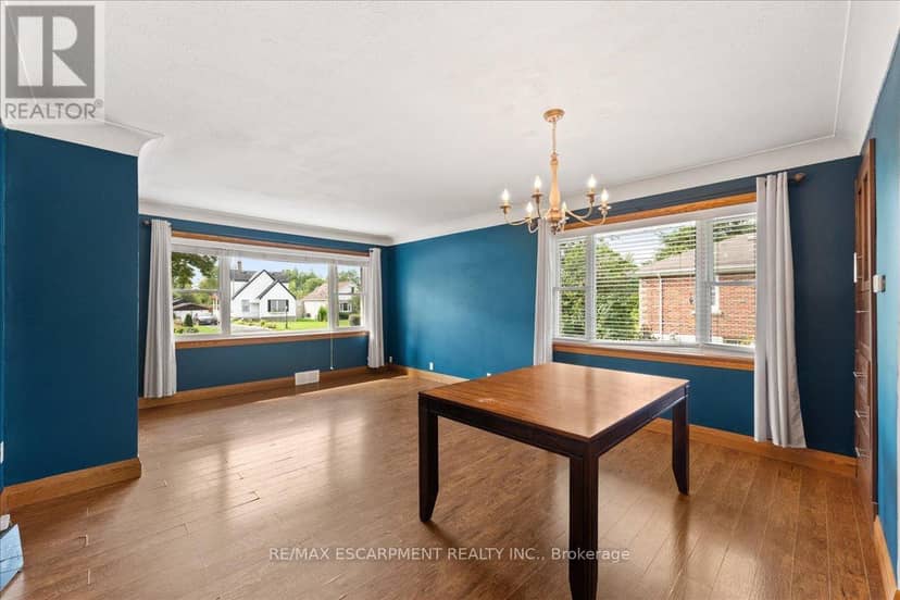 721 Broadway Street — photo 14 of 40