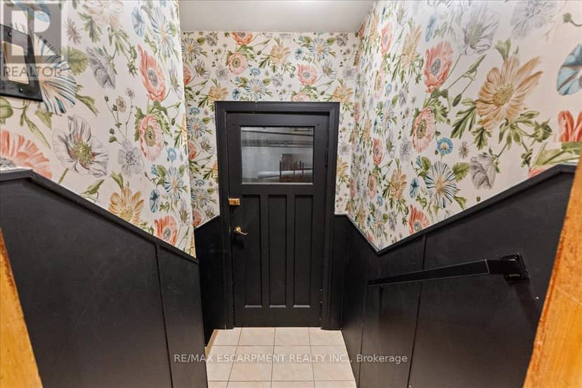 721 Broadway Street — photo 32 of 40
