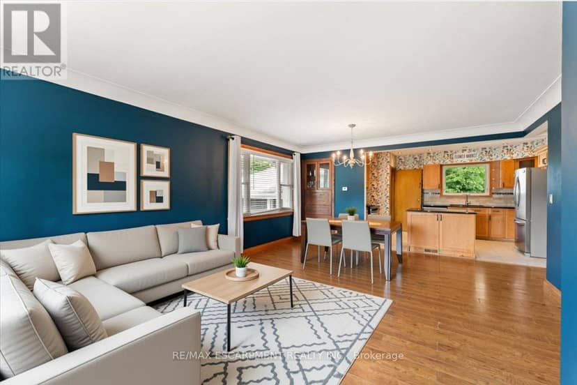 721 Broadway Street — photo 9 of 40