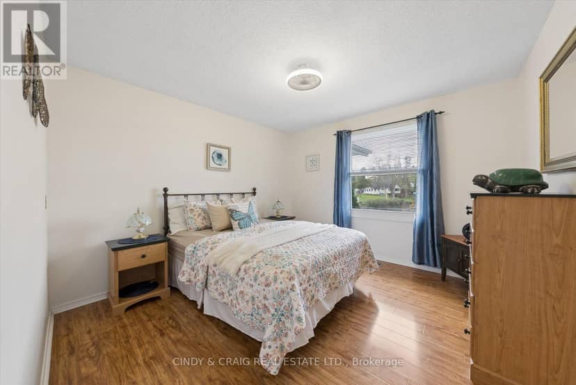 488 McConnell Drive — photo 13 of 21