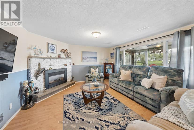 488 McConnell Drive — photo 15 of 21