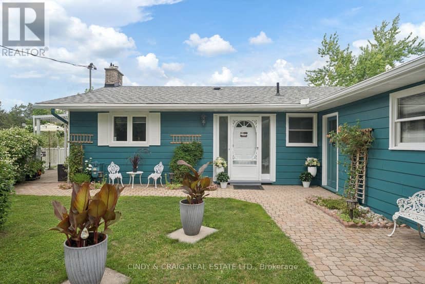 488 McConnell Drive — photo 3 of 21