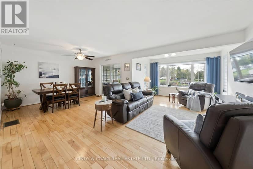 488 McConnell Drive — photo 5 of 21
