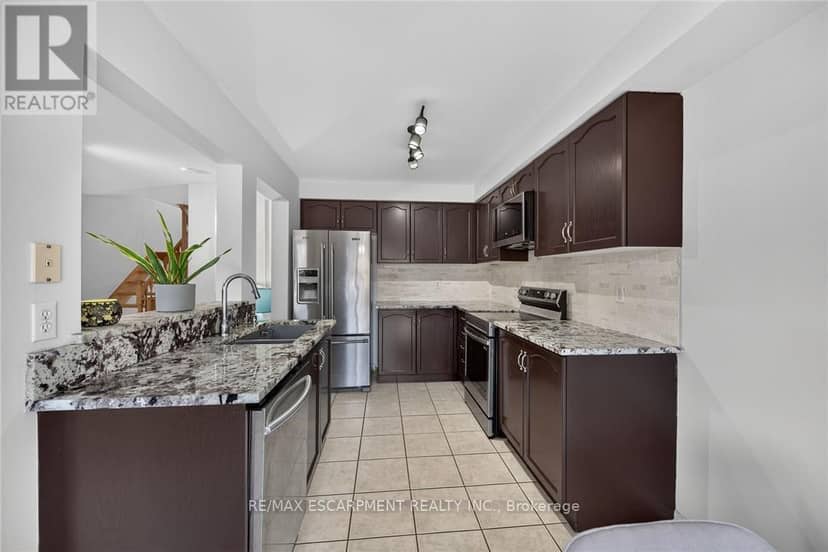 30 - 485 Green Road — photo 12 of 40