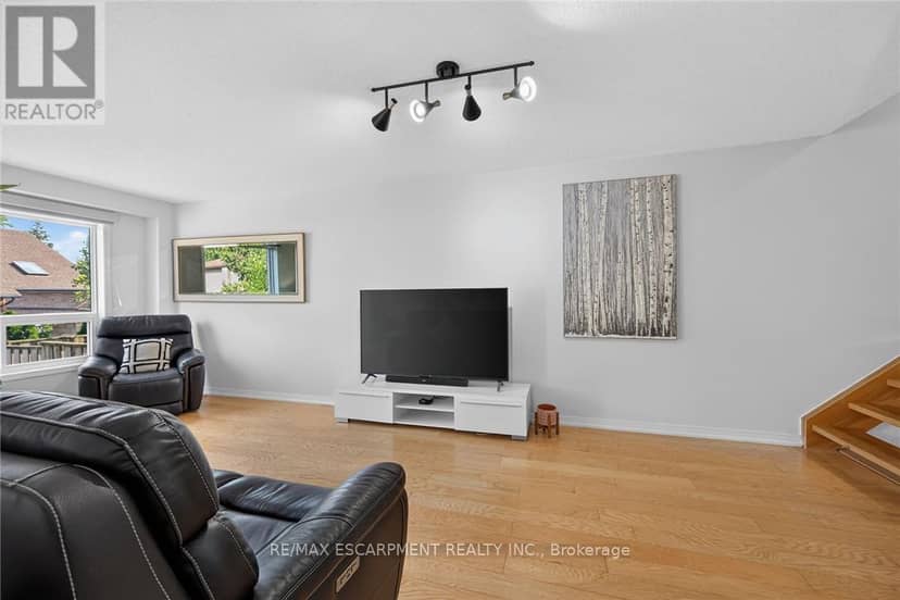 30 - 485 Green Road — photo 6 of 40
