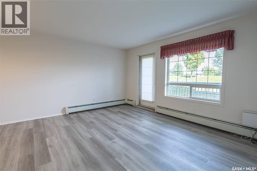 104 934 Heritage VIEW — photo 10 of 40
