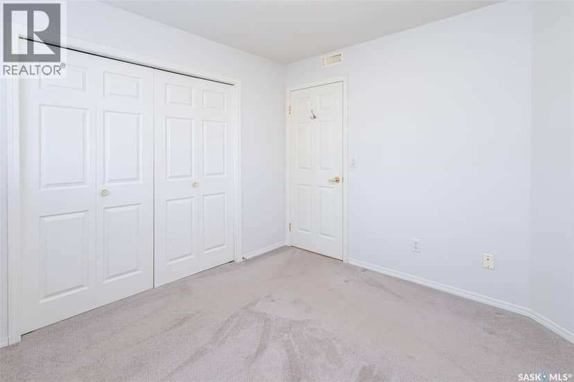 104 934 Heritage VIEW — photo 14 of 40