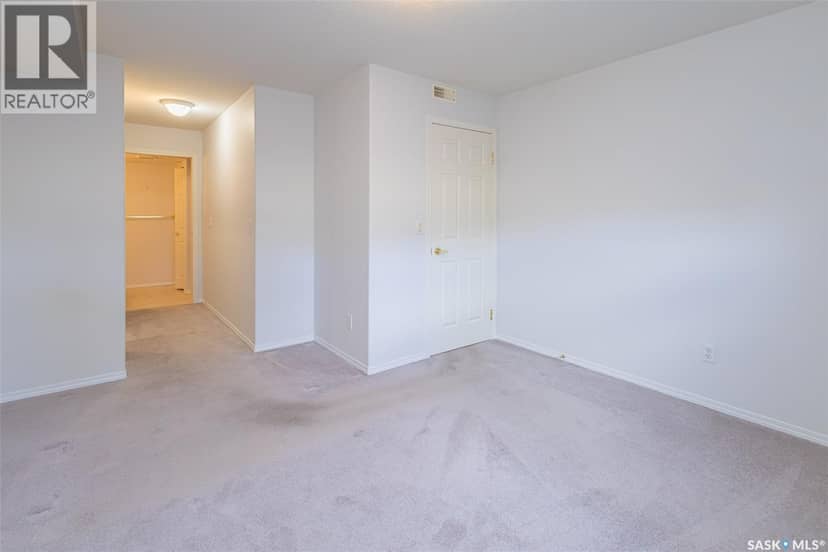 104 934 Heritage VIEW — photo 16 of 40