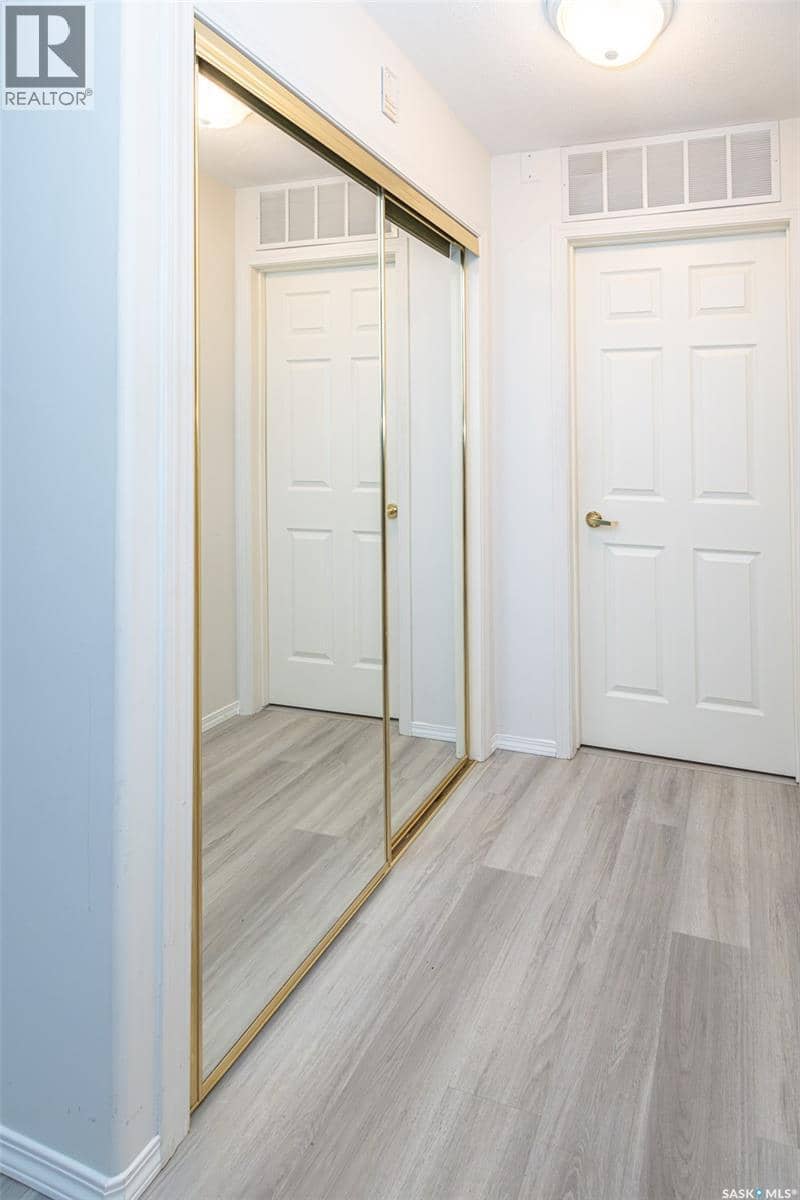 104 934 Heritage VIEW — photo 22 of 40