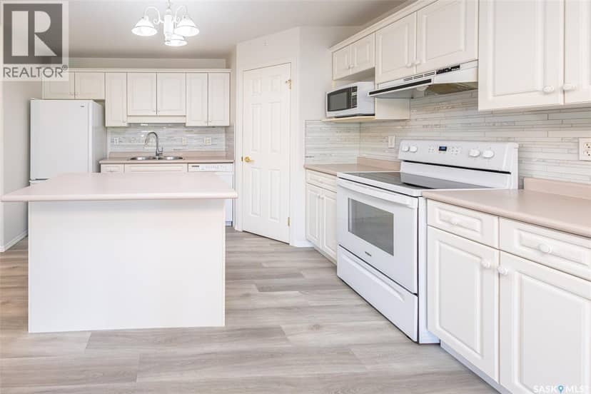 104 934 Heritage VIEW — photo 6 of 40