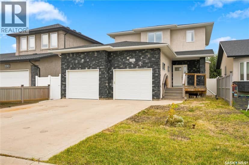 5306 Watson WAY — photo 2 of 40