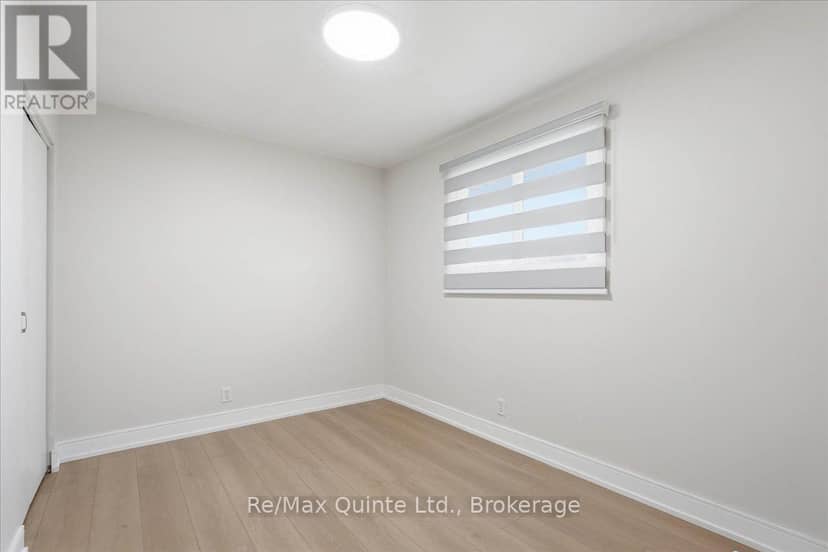 15 Robertson Lane — photo 23 of 40