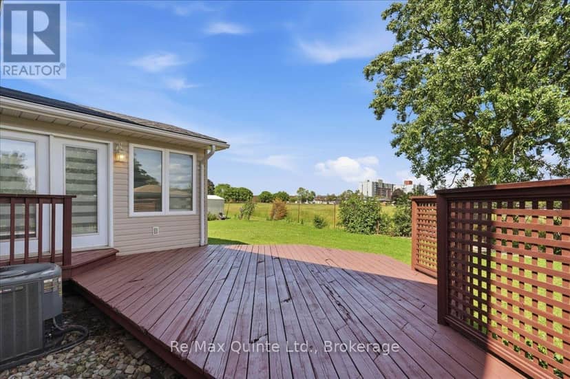 15 Robertson Lane — photo 37 of 40