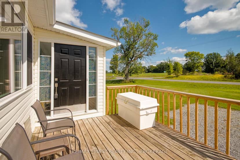 7720 Front Road, Loyalist, photo 4