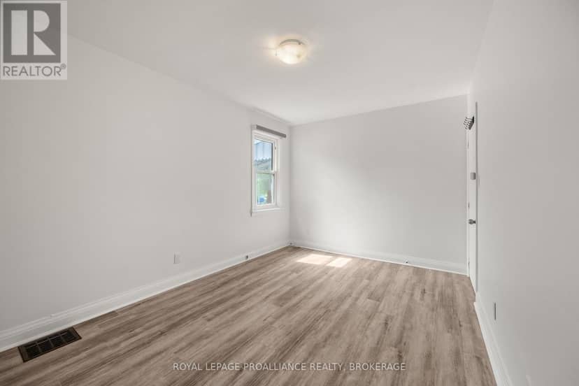260 Elmwood Street — photo 21 of 40