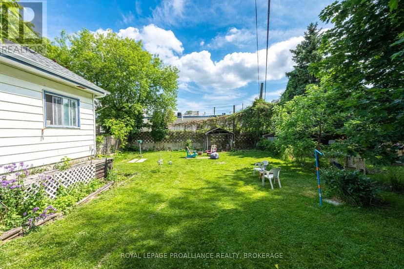 260 Elmwood Street — photo 35 of 40