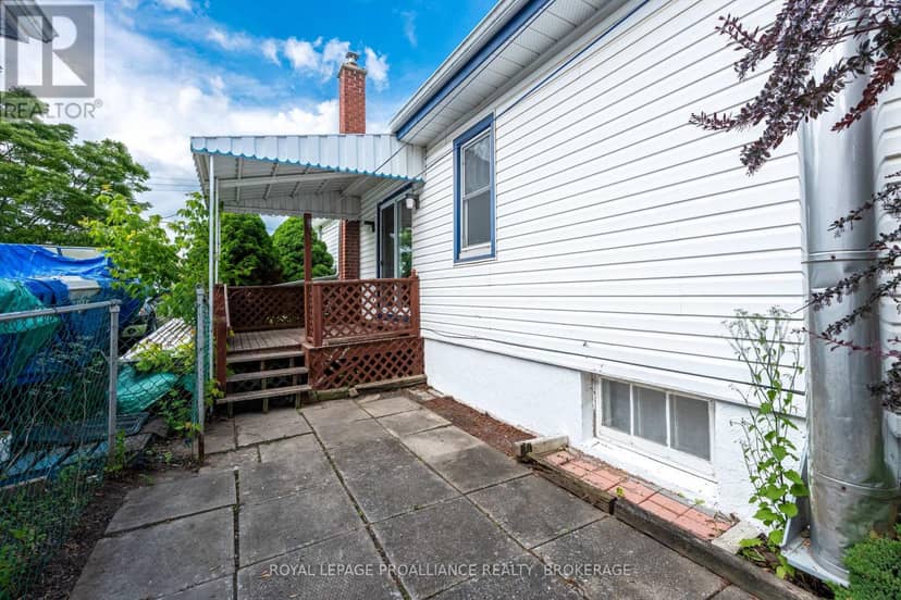 260 Elmwood Street — photo 38 of 40