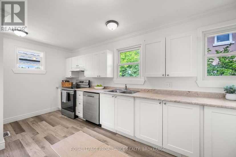 260 Elmwood Street — photo 8 of 40
