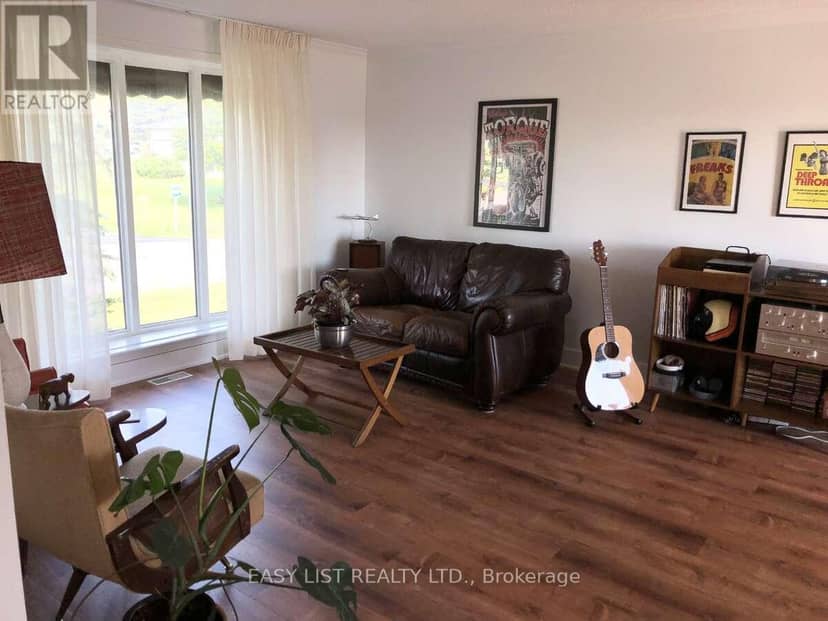456 Old Surrey Lane — photo 15 of 40