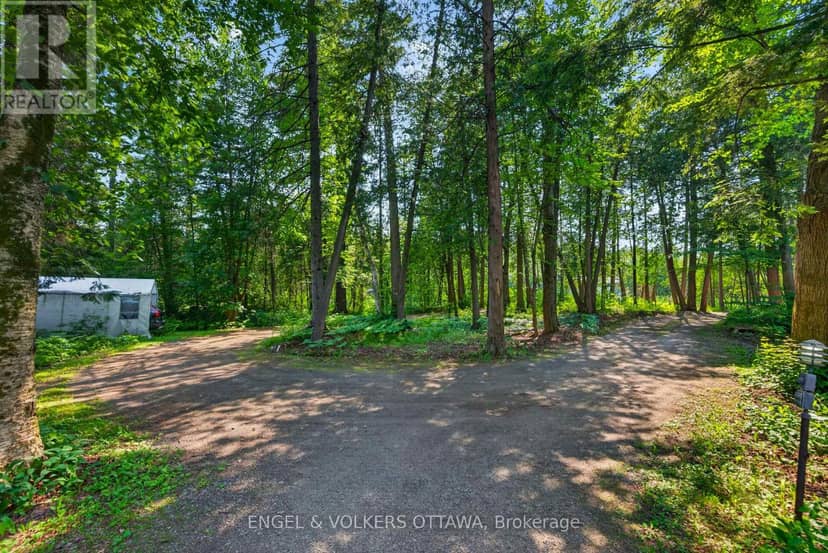 4167 Farmers Way — photo 3 of 40