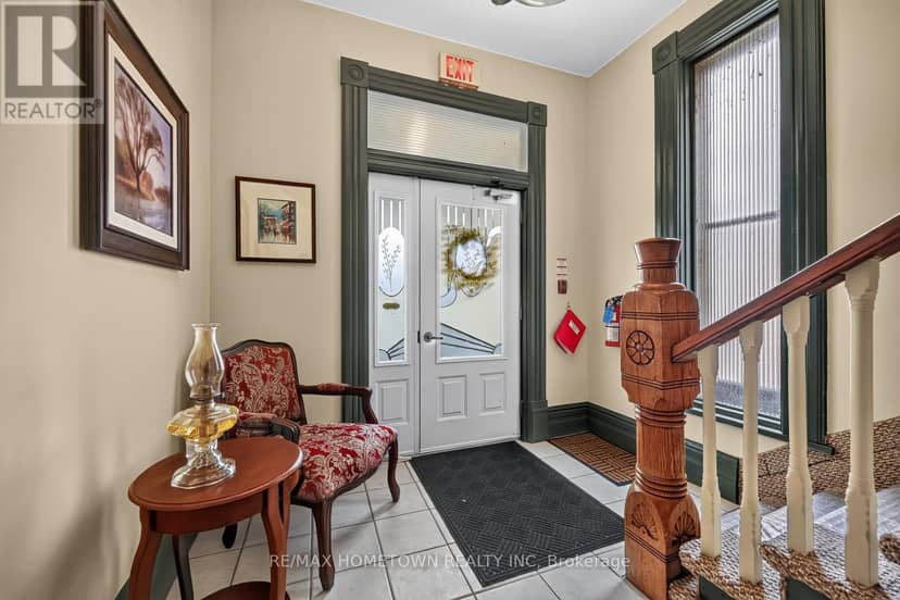 98 Pine Street, Brockville, photo 6