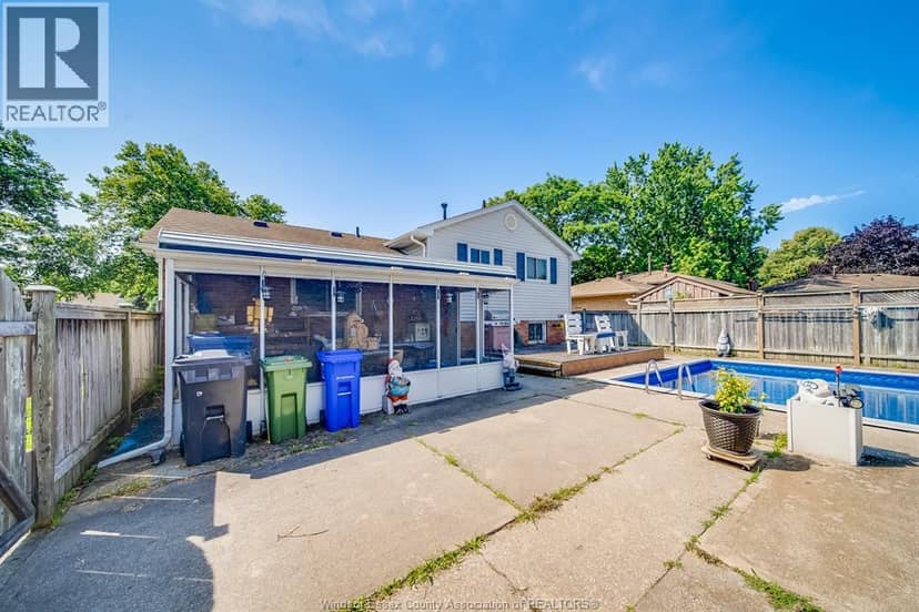 5122 Colbourne Drive — photo 33 of 40