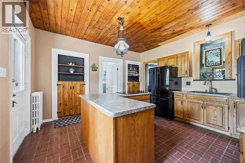 6752 Camlachie ROAD — photo 7 of 40