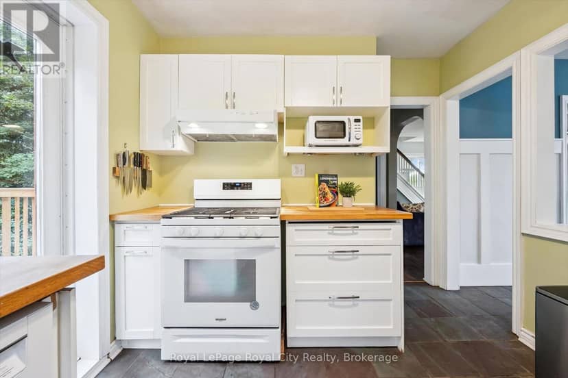 194 Grove Street — photo 17 of 40