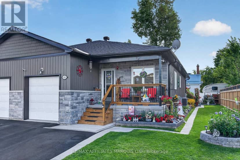 631 St Lawrence Street, Prescott