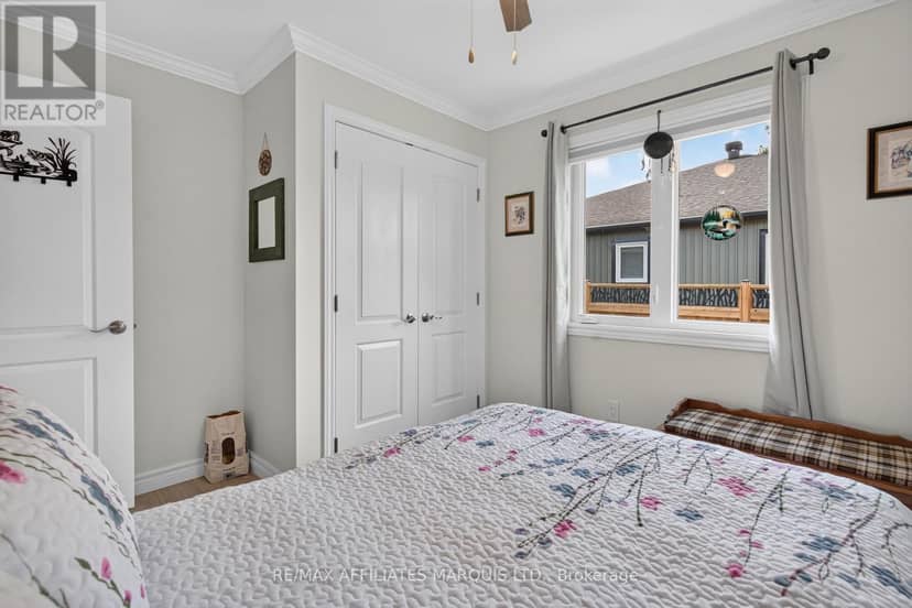 631 St Lawrence Street — photo 18 of 40
