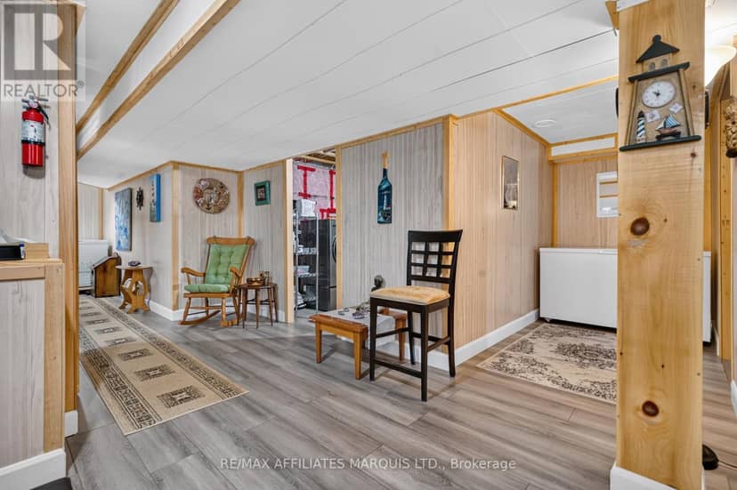 631 St Lawrence Street — photo 30 of 40