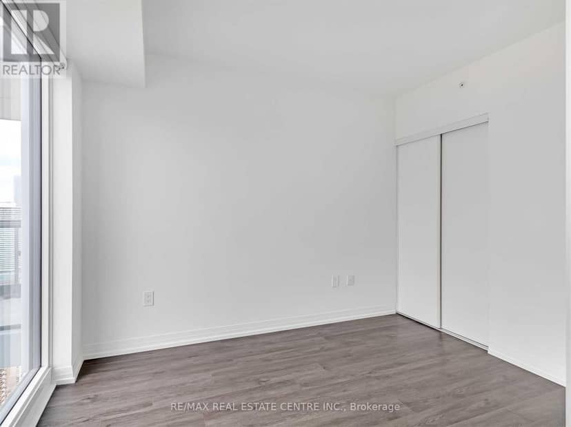 4709 - 251 Jarvis Street — photo 11 of 19