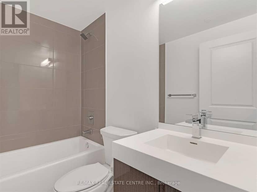 4709 - 251 Jarvis Street — photo 16 of 19