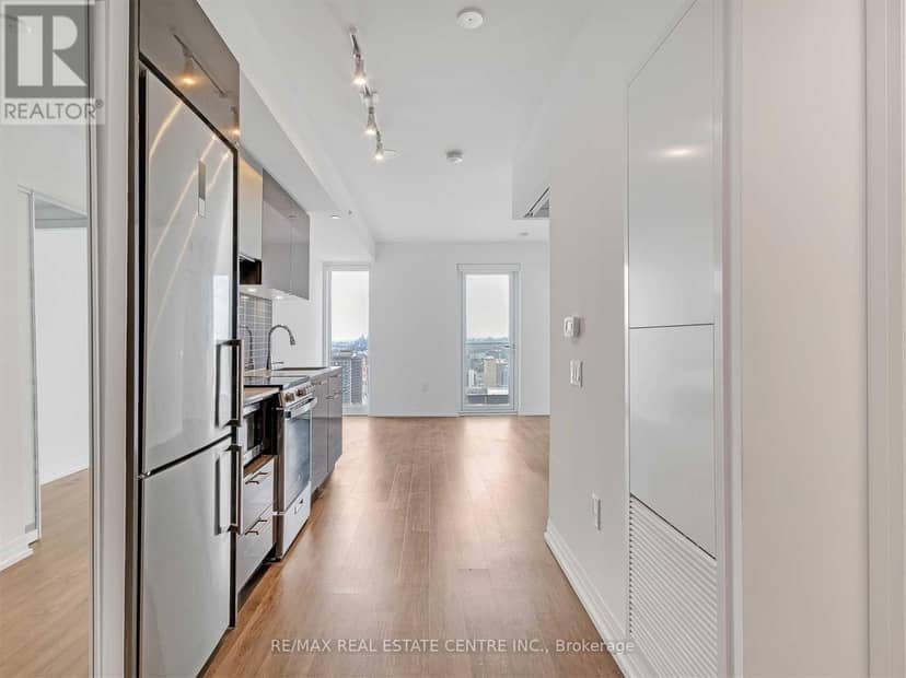 4709 - 251 Jarvis Street — photo 2 of 19