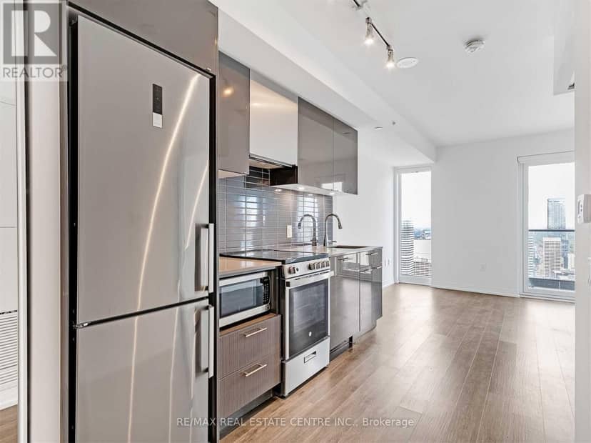 4709 - 251 Jarvis Street — photo 3 of 19