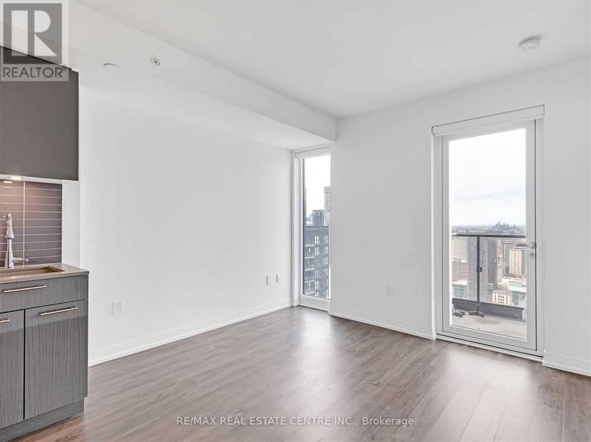 4709 - 251 Jarvis Street — photo 7 of 19