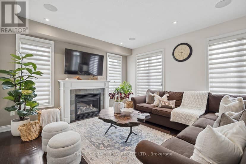 27 Elmer Adams Drive — photo 4 of 18