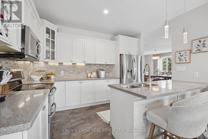 27 Elmer Adams Drive — photo 6 of 18