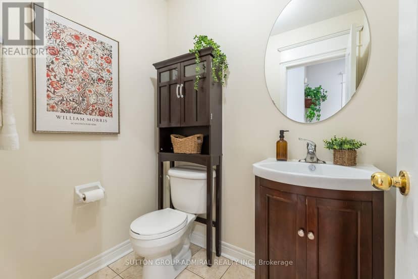 37 Kingsbridge Circle — photo 14 of 40