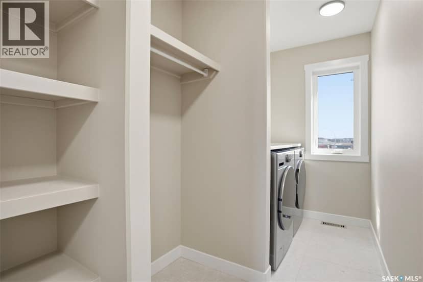 435 Sharma CRESCENT — photo 20 of 40