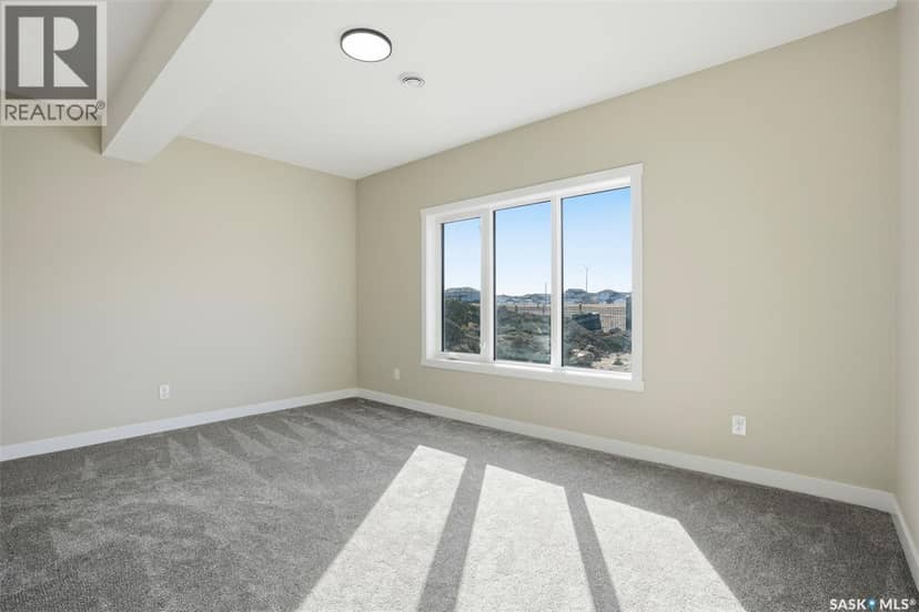 435 Sharma CRESCENT — photo 28 of 40