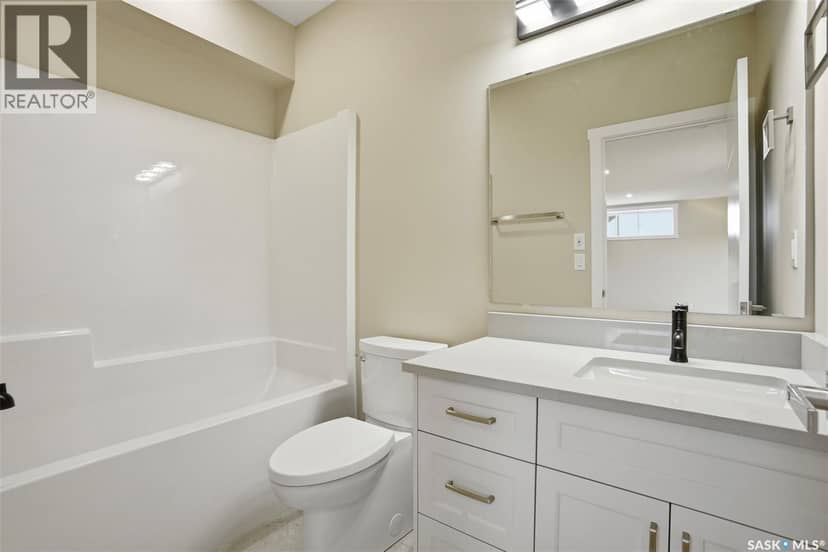 435 Sharma CRESCENT — photo 29 of 40
