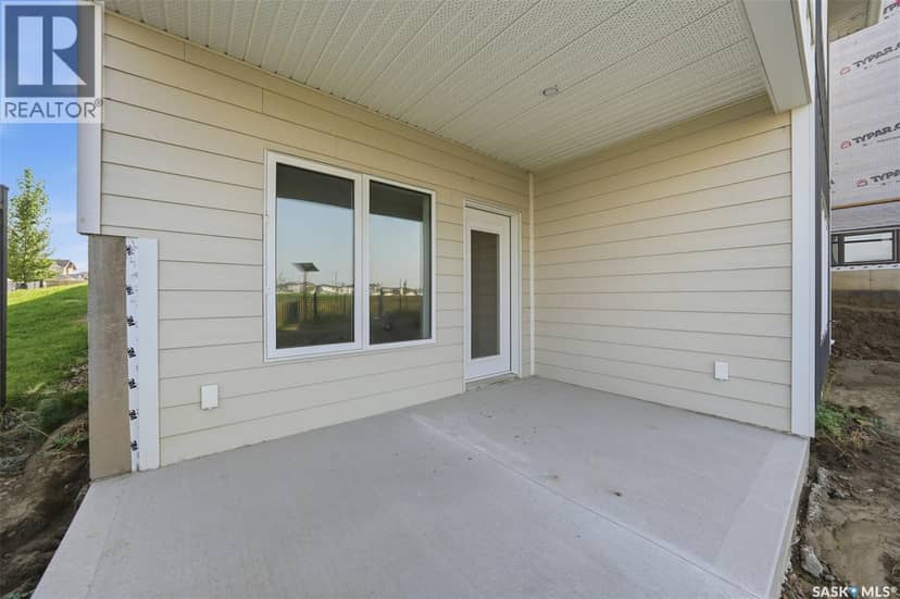435 Sharma CRESCENT — photo 33 of 40