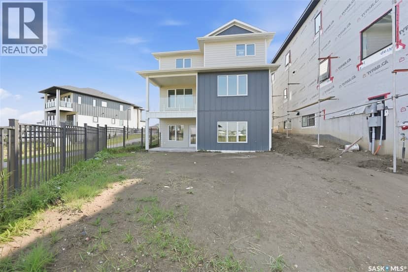 435 Sharma CRESCENT — photo 35 of 40